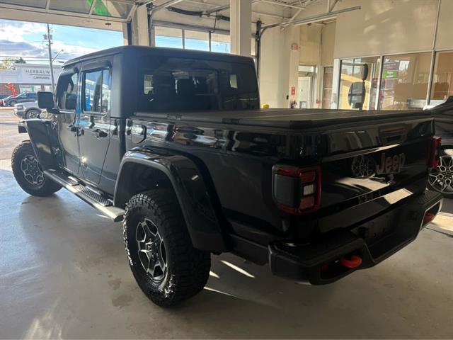 used 2021 Jeep Gladiator car, priced at $37,137