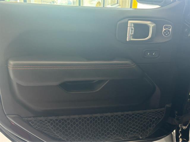 used 2021 Jeep Gladiator car, priced at $37,137