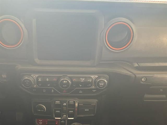 used 2021 Jeep Gladiator car, priced at $37,137