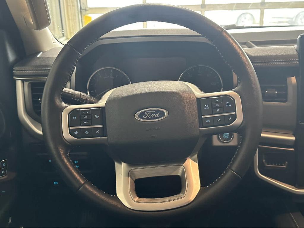 used 2024 Ford Expedition car, priced at $58,171