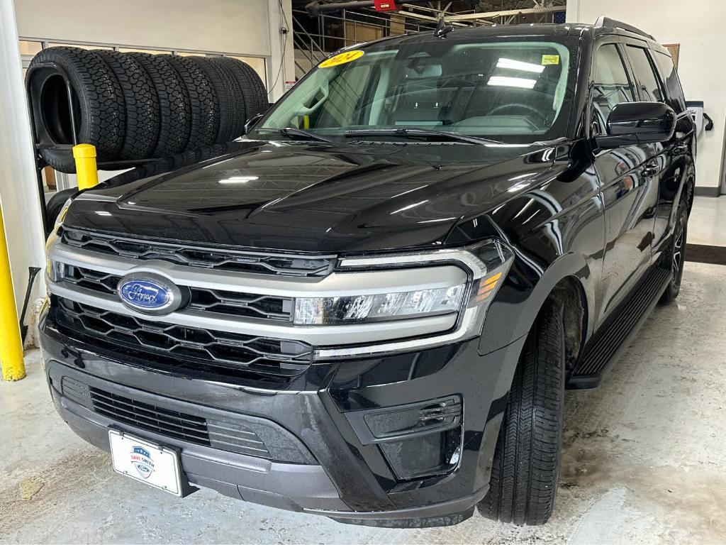 used 2024 Ford Expedition car, priced at $58,171