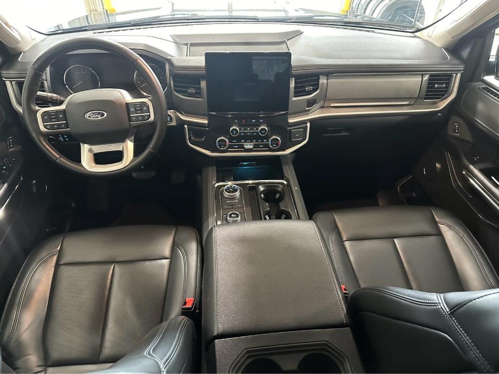 used 2024 Ford Expedition car, priced at $58,171