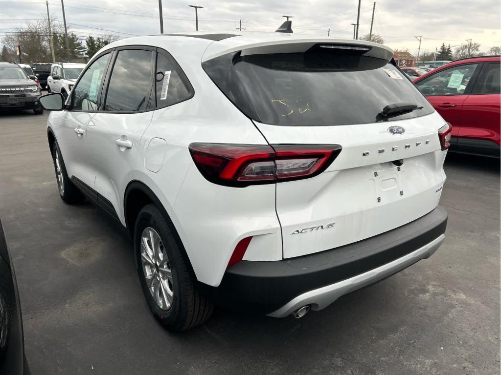 new 2025 Ford Escape car, priced at $30,699