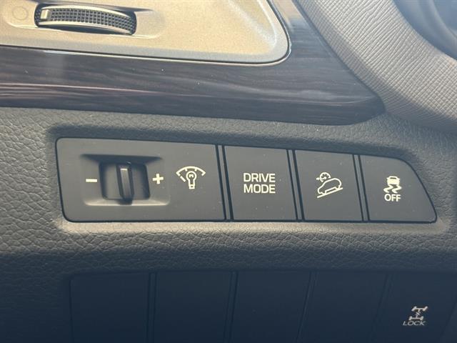 used 2019 Hyundai Santa Fe XL car, priced at $18,900