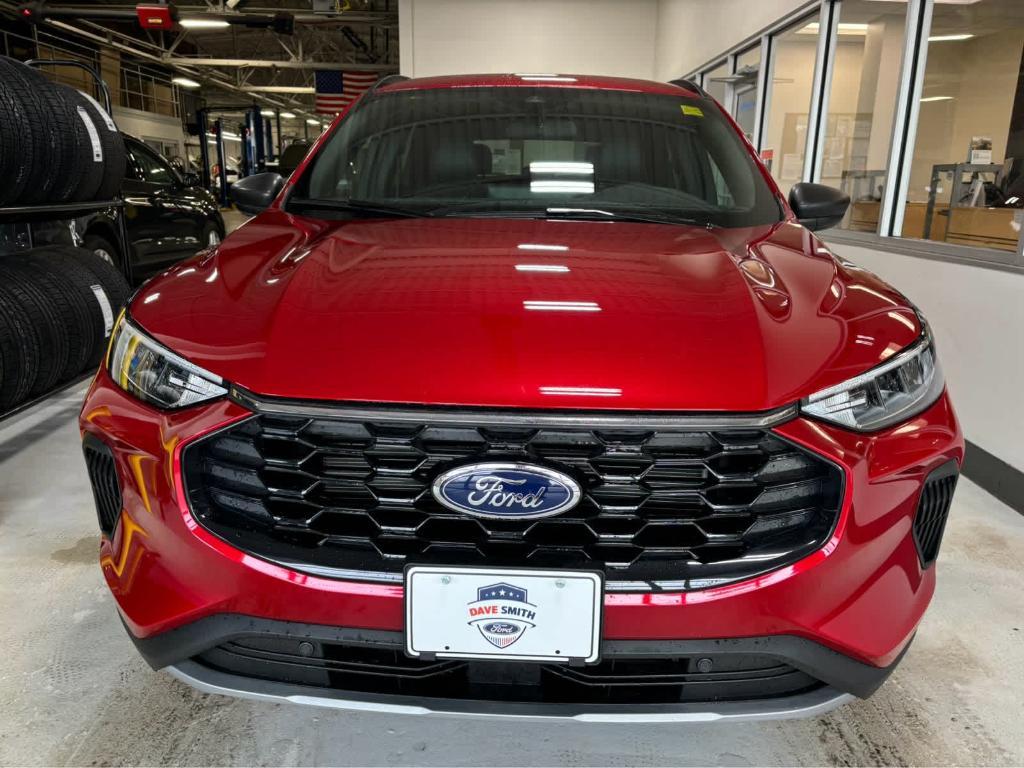 new 2025 Ford Escape car, priced at $32,999