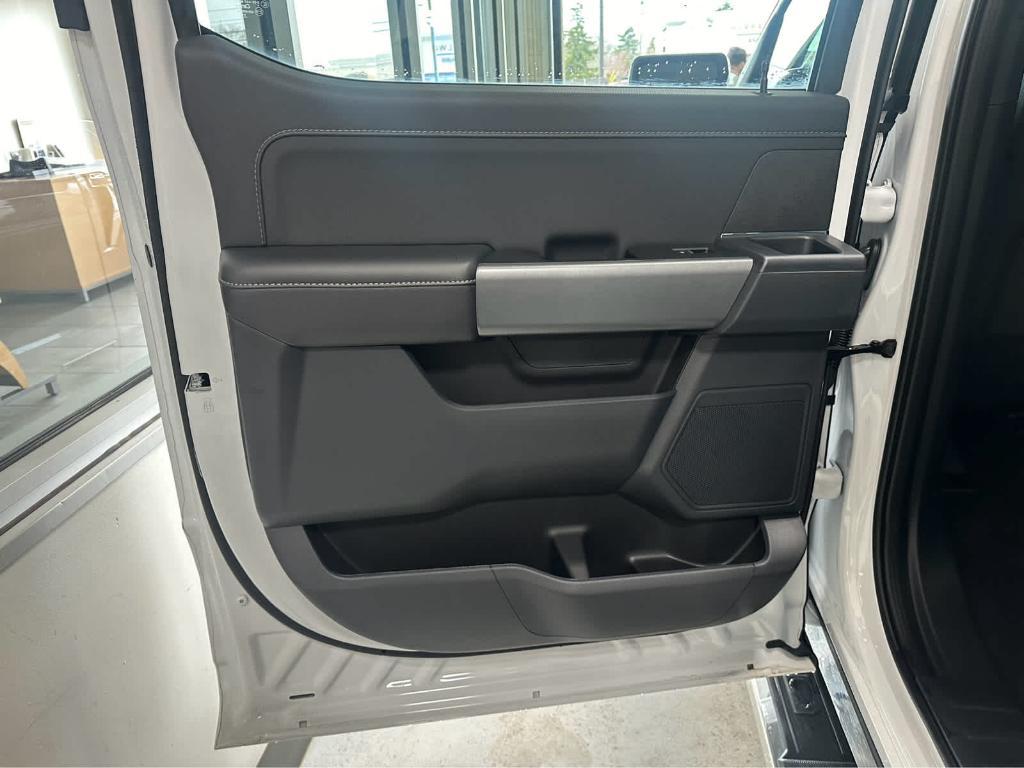 new 2025 Ford F-150 car, priced at $55,359