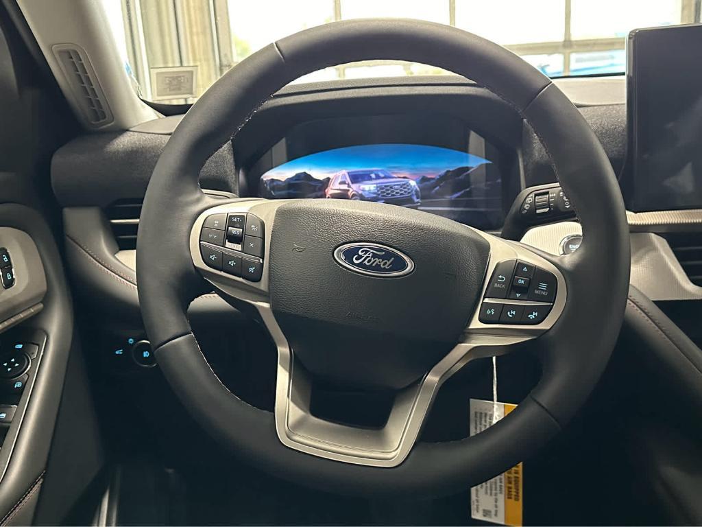 new 2025 Ford Explorer car, priced at $44,706