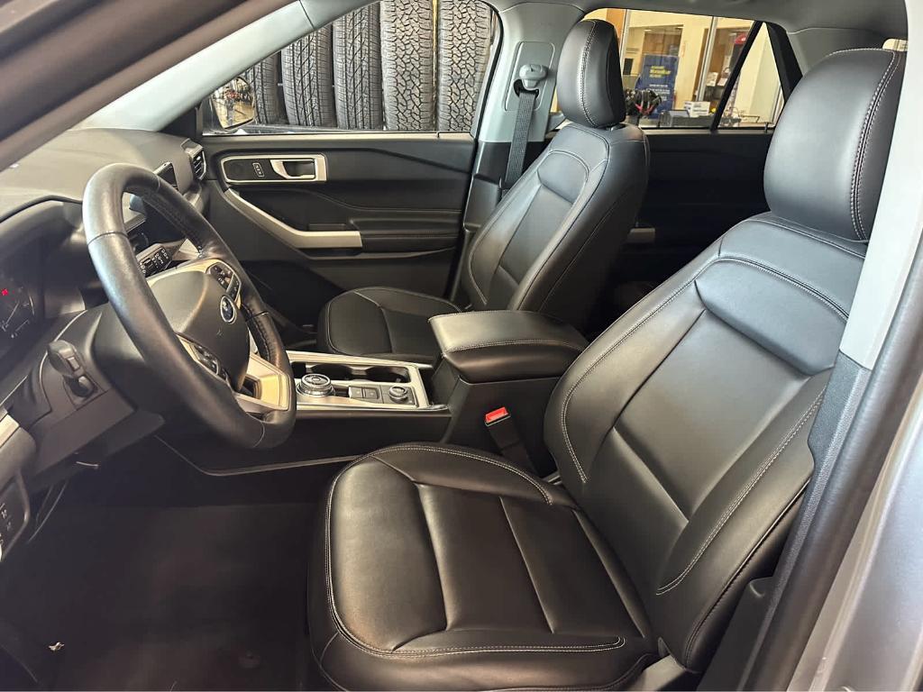 used 2022 Ford Explorer car, priced at $35,261