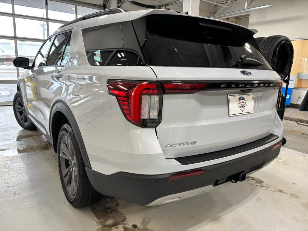 new 2025 Ford Explorer car, priced at $45,199