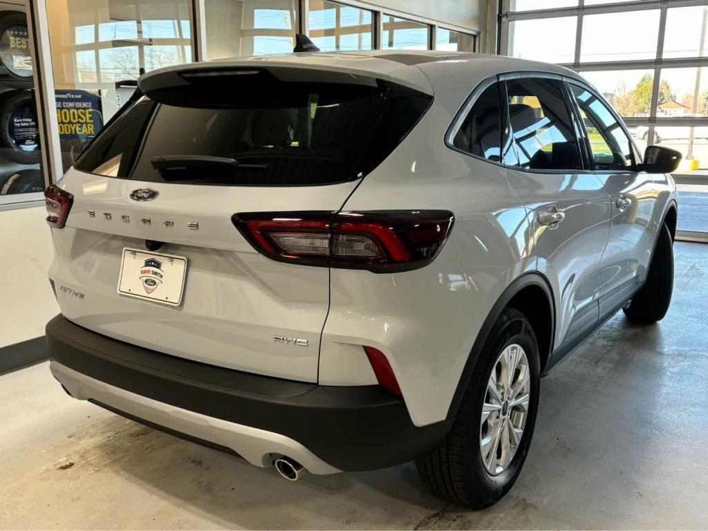 new 2025 Ford Escape car, priced at $30,499