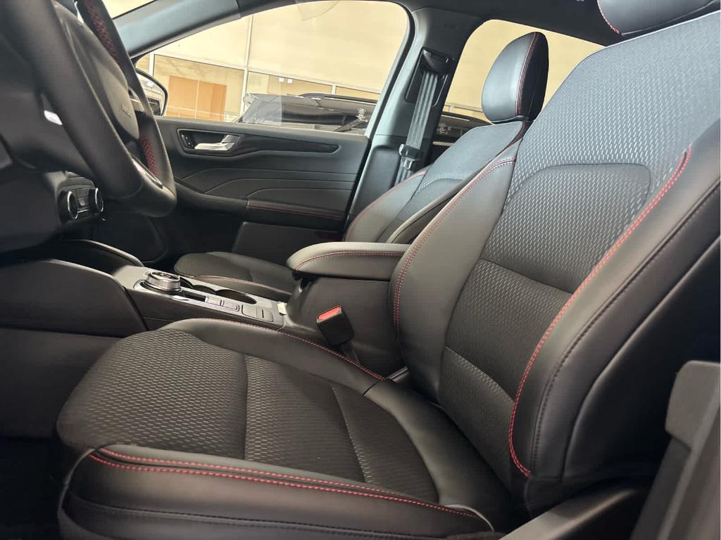 new 2025 Ford Escape car, priced at $31,095