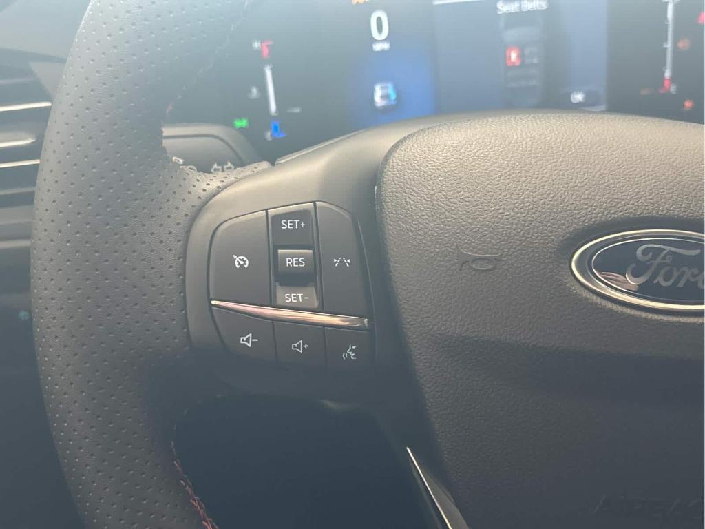 new 2025 Ford Escape car, priced at $31,095