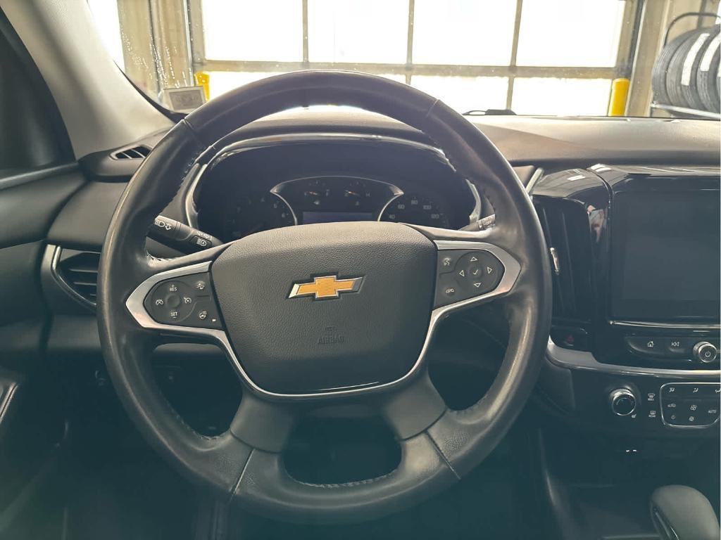 used 2021 Chevrolet Traverse car, priced at $25,599