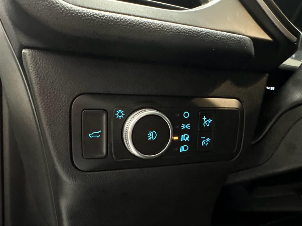 used 2022 Ford Escape car, priced at $25,885