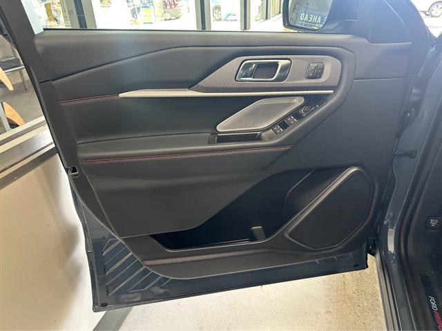 new 2025 Ford Explorer car, priced at $60,455