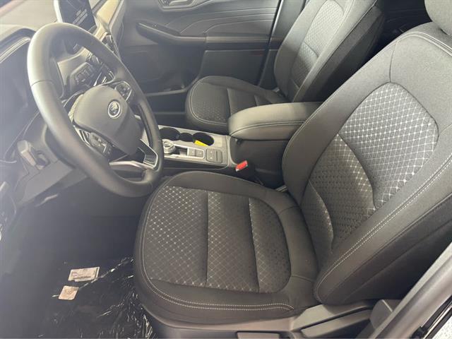 new 2025 Ford Escape car, priced at $30,245