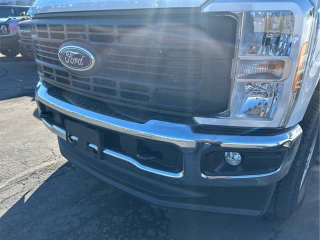 new 2025 Ford F-350 car, priced at $49,800