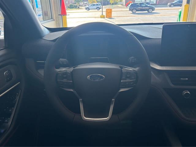 new 2025 Ford Explorer car, priced at $53,370