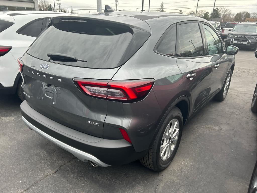 new 2025 Ford Escape car, priced at $30,689
