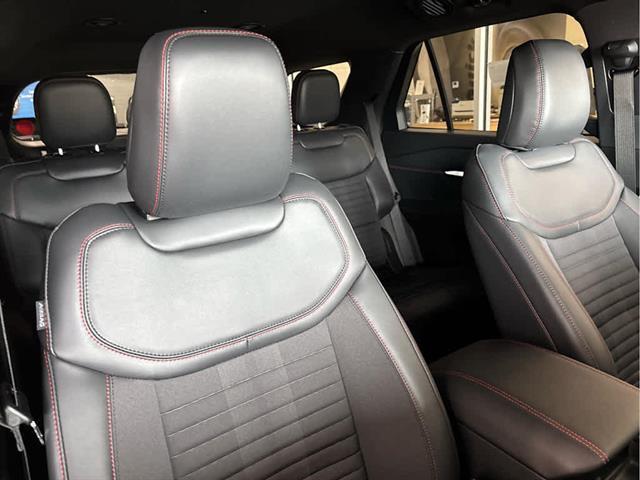 new 2025 Ford Explorer car, priced at $48,110