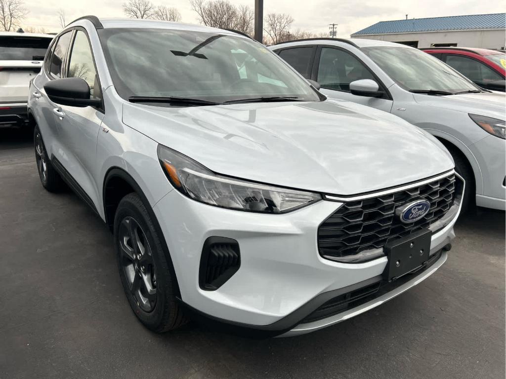 new 2025 Ford Escape car, priced at $31,299