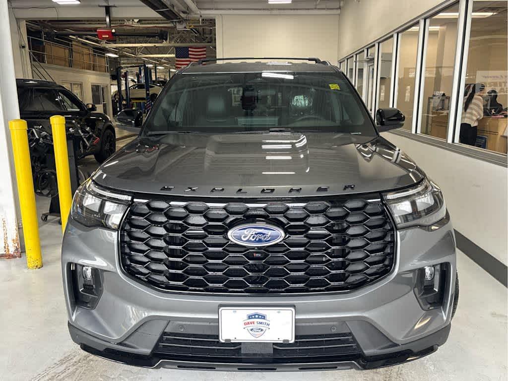 new 2025 Ford Explorer car, priced at $47,615