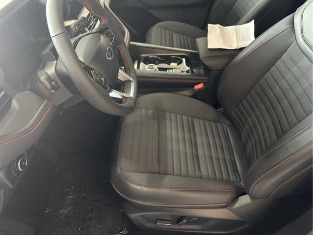 new 2025 Ford Explorer car, priced at $49,115