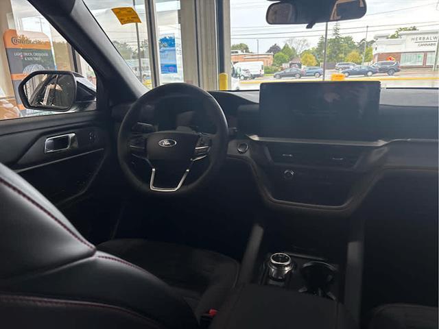 new 2025 Ford Explorer car, priced at $49,115