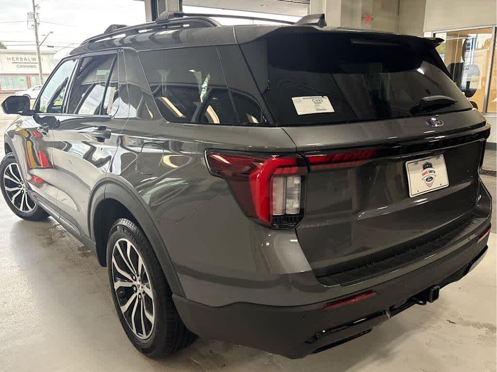 new 2025 Ford Explorer car, priced at $47,615