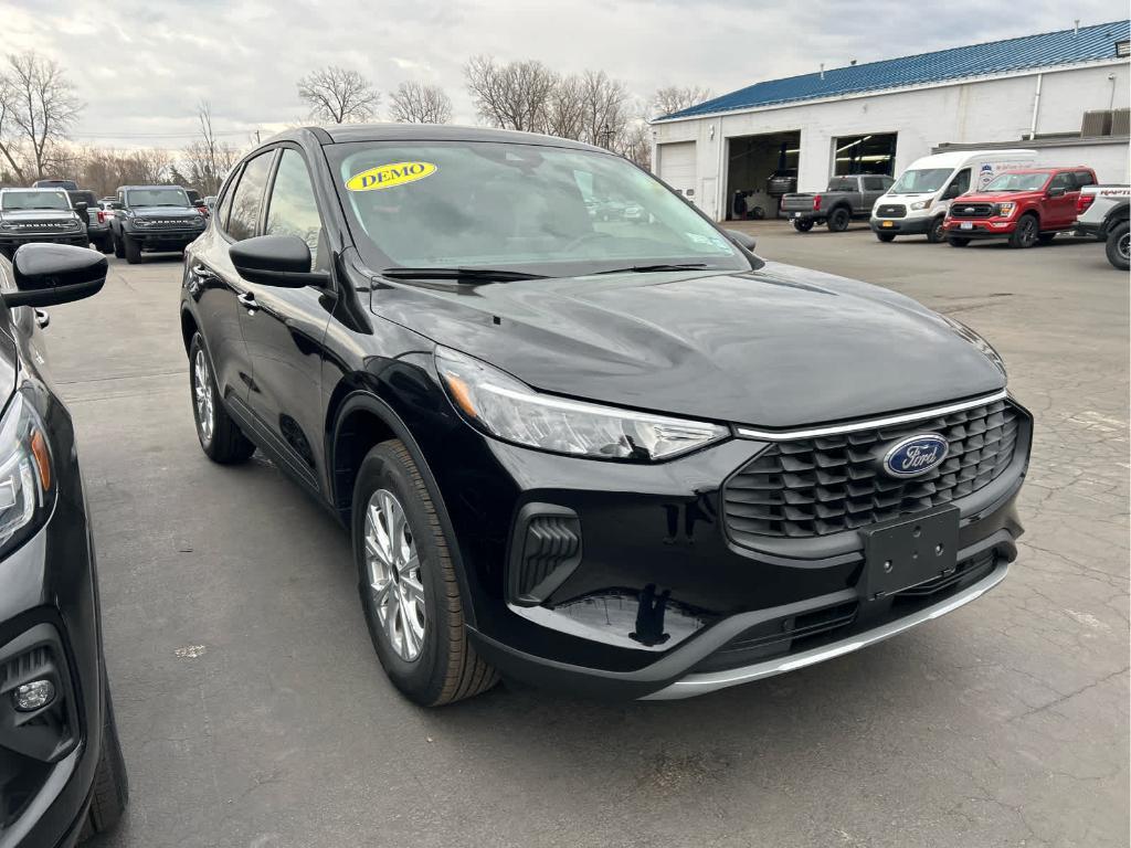 new 2025 Ford Escape car, priced at $30,599