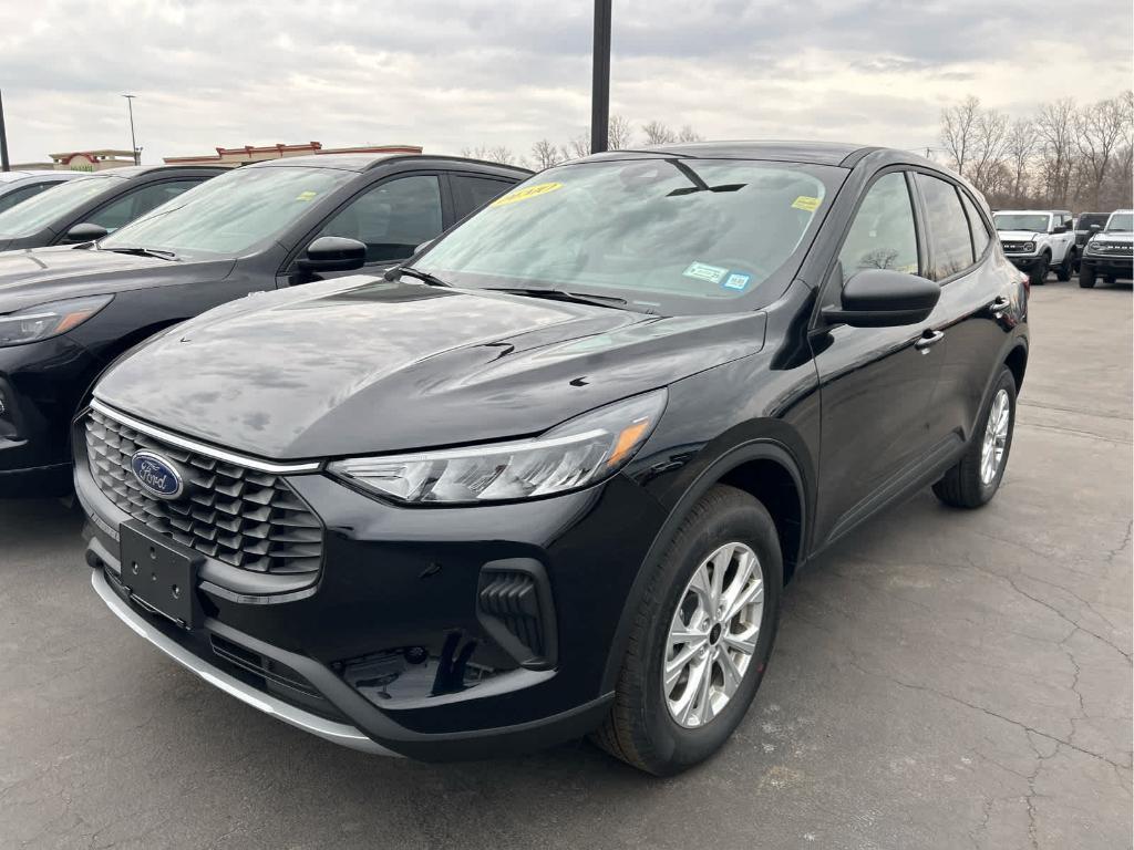 new 2025 Ford Escape car, priced at $30,599