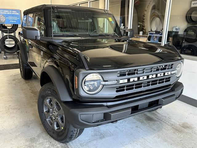 new 2025 Ford Bronco car, priced at $45,175