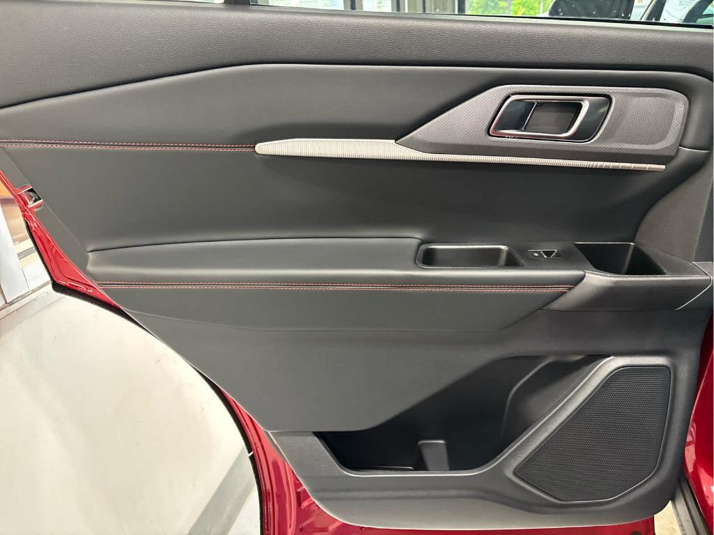 new 2025 Ford Explorer car, priced at $45,594