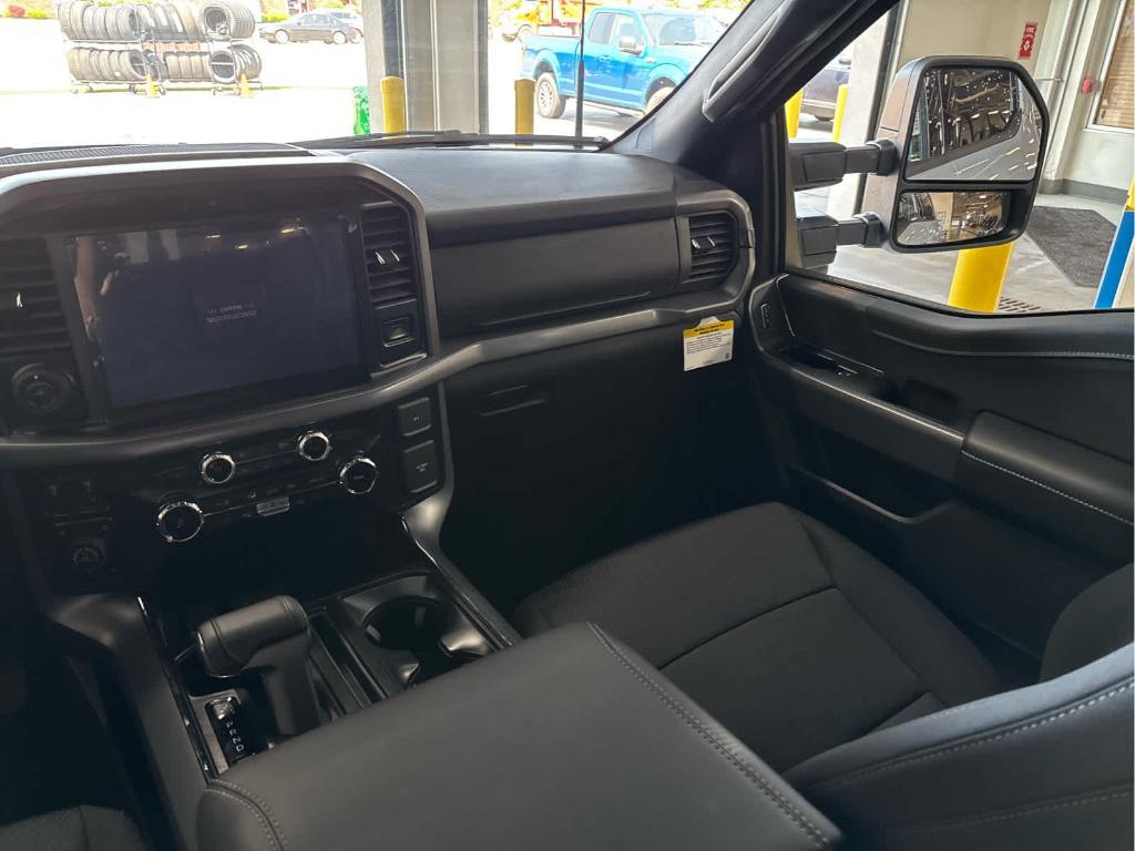 new 2025 Ford F-150 car, priced at $55,396