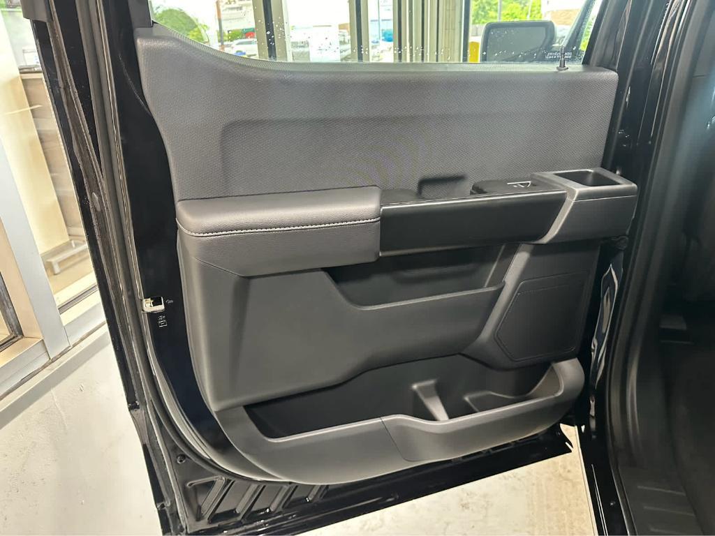 new 2025 Ford F-150 car, priced at $45,391