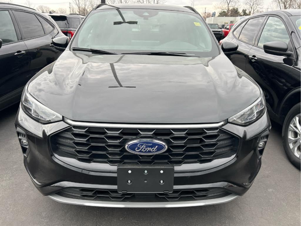 new 2025 Ford Escape car, priced at $37,065