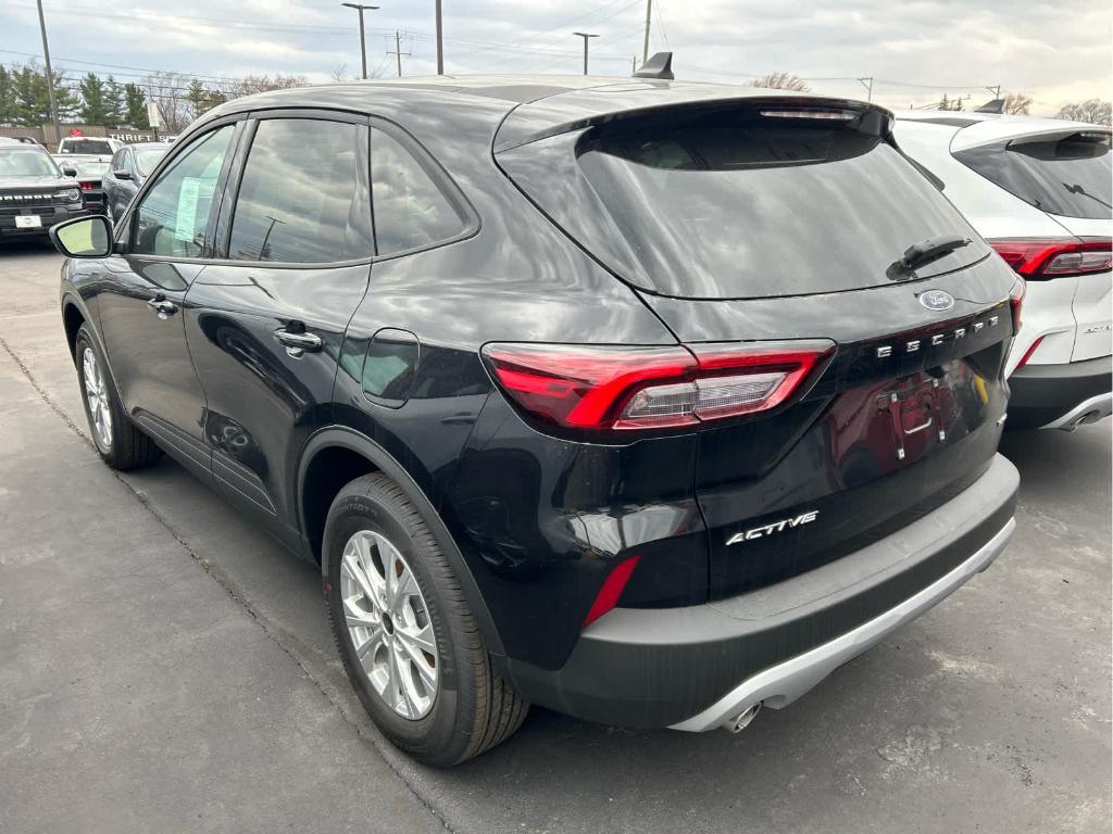 new 2025 Ford Escape car, priced at $30,689