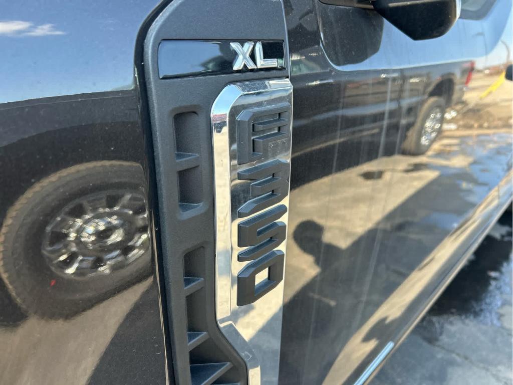 new 2024 Ford F-350 car, priced at $53,499