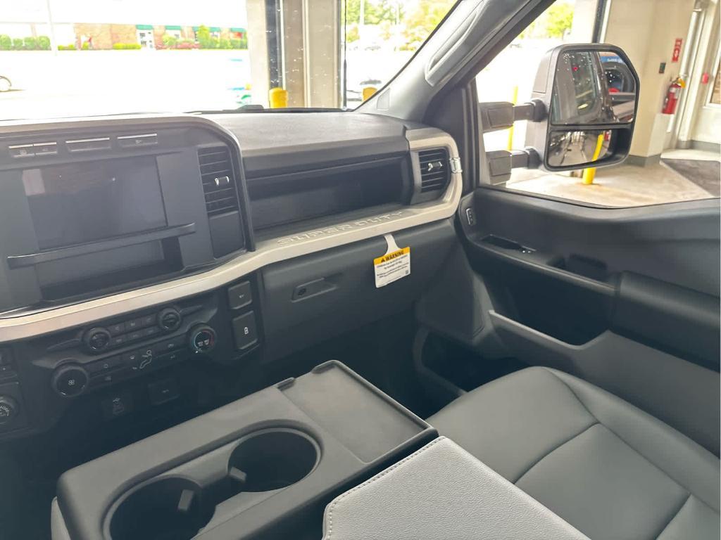 new 2024 Ford F-350 car, priced at $53,499