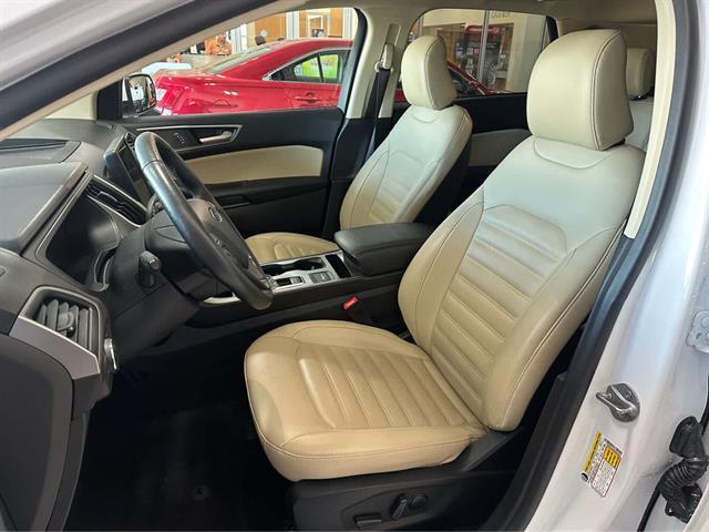 used 2022 Ford Edge car, priced at $25,964