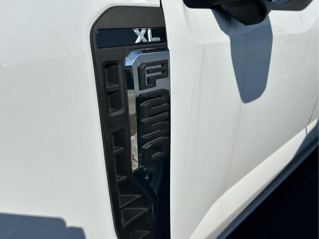 new 2024 Ford F-250 car, priced at $48,499