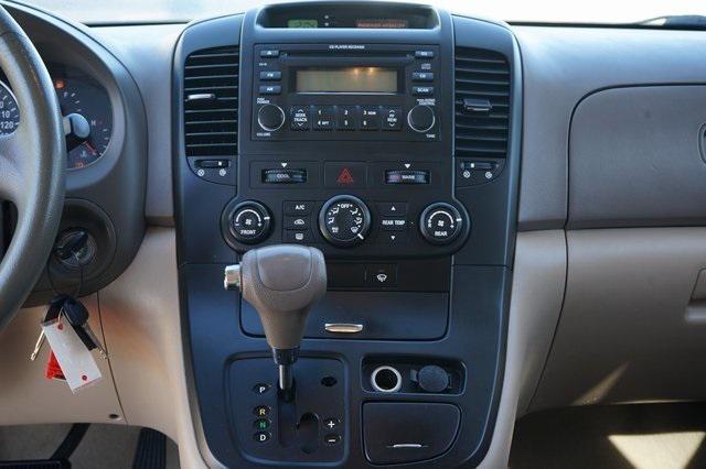 used 2007 Kia Sedona car, priced at $3,995