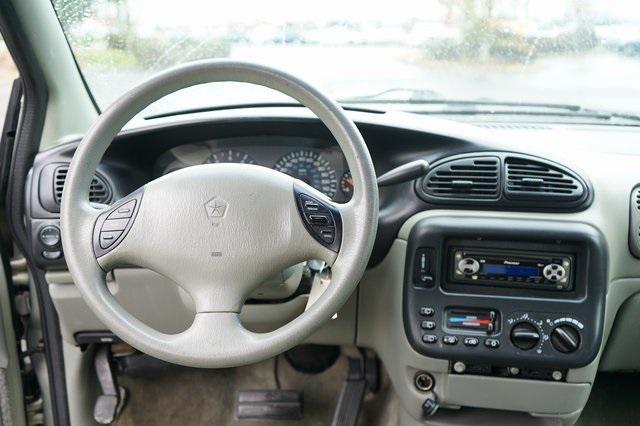 used 2000 Dodge Grand Caravan car, priced at $4,995