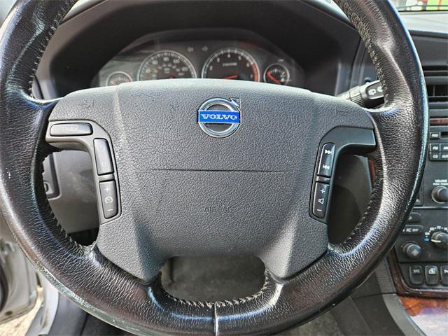 used 2006 Volvo V70 car, priced at $4,995