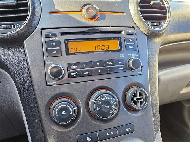 used 2007 Kia Rondo car, priced at $5,995