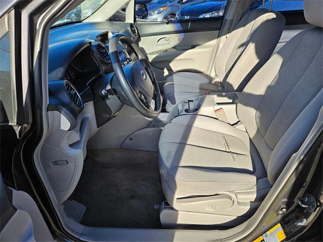 used 2007 Kia Rondo car, priced at $5,995