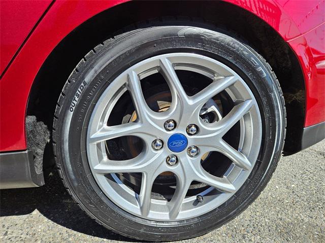 used 2015 Ford Focus car, priced at $5,995