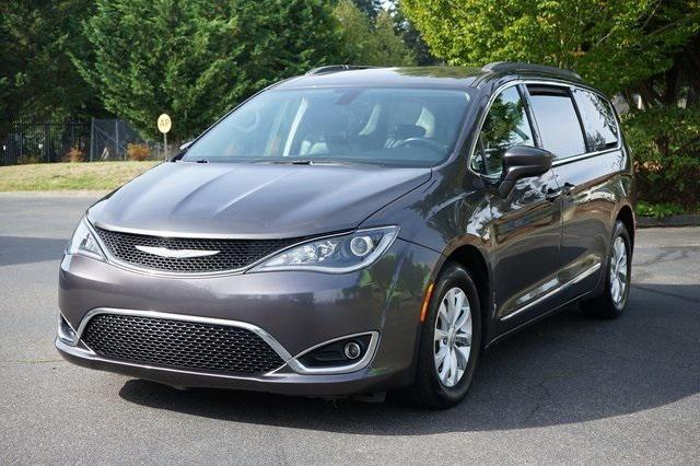 used 2017 Chrysler Pacifica car, priced at $13,777