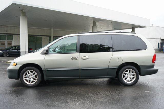 used 2000 Dodge Grand Caravan car, priced at $4,995