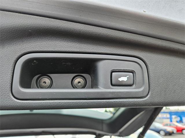 used 2016 Honda Pilot car, priced at $21,995